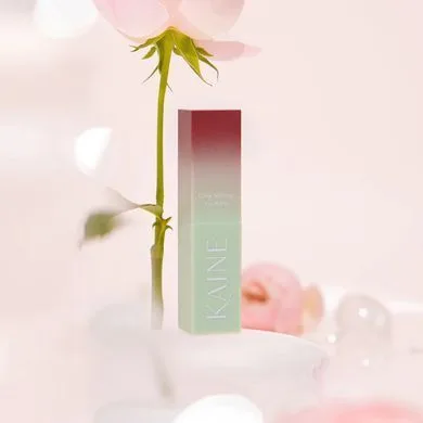 KAINE Glow Melting Lip Balm – сяючий бальзам для губ 02 Rosy Plum
