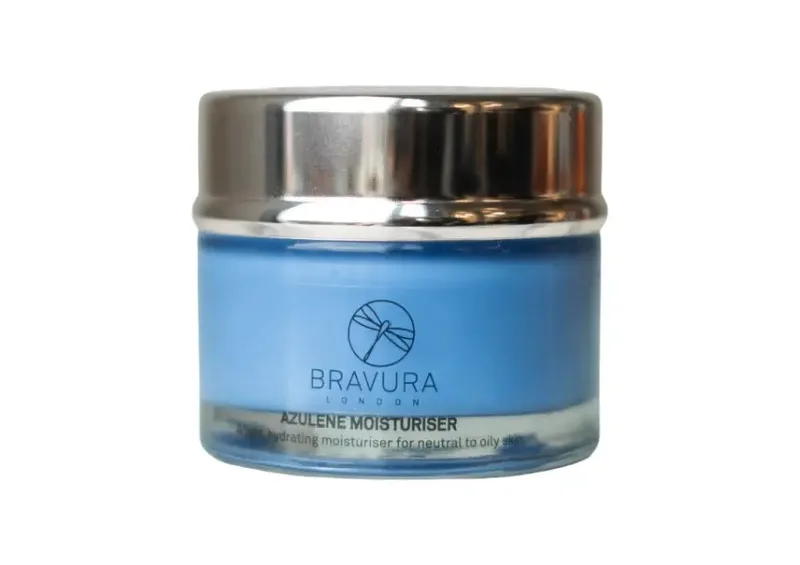 Зволожуючий та заспокійливий крем з азуленом BRAVURA London Azulene Moisturiser 50 мл