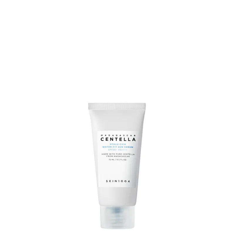 SKIN1004 Madagascar Centella Hyalu-Cica Water-Fit Sun Serum SPF50+ PA++++ 15 мл — Сонцезахисна крем-сироватка з центеллою (міні)