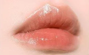 Hince Mood Enhancer Water Liquid Glow – сяючий тінт для губ W009 Rare Moment