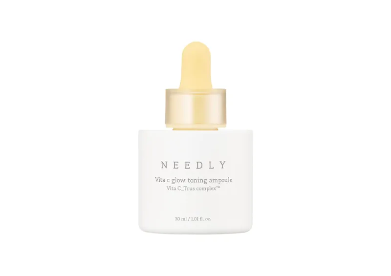 Тонізуюча сироватка з вітаміном С для сяяння шкіри NEEDLY Vita C Glow Toning Ampoule