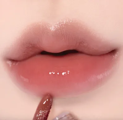 ALTERNATIVESTEREO Lip Potion Aqua Glow – зволожуючий блиск-тінт для губ #09 Coco Milk
