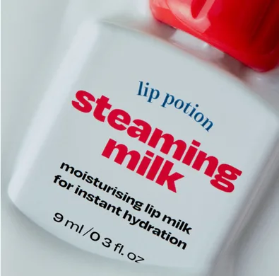 ALTERNATIVESTEREO Lip Potion Steaming Milk – зволожуюча база для губ під помади та тінти