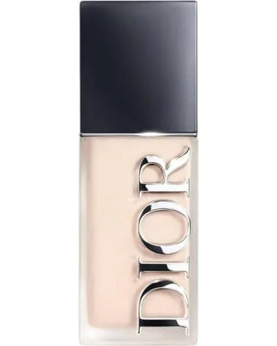 Forever Skin Wear Матуючий тональний крем - Dior