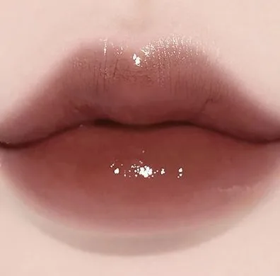 LAKA Fruity Glam Tint – сяючий тінт для губ 121 Ash Nut
