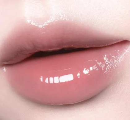 CLIO Glaze Lip Serum – зволожуюча сироватка-блиск для губ 01 Soft Fig