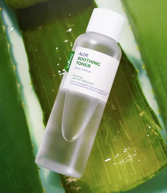 Isntree Aloe Soothing Toner – пом'якшуючий тонер з алое 200 мл
