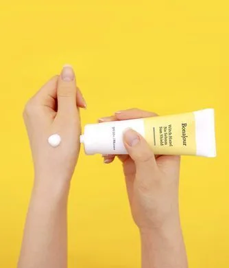 Bonajour Witch Hazel No Sebum Sun Shield SPF50+/PA++++ мінеральний сонцезахисний крем