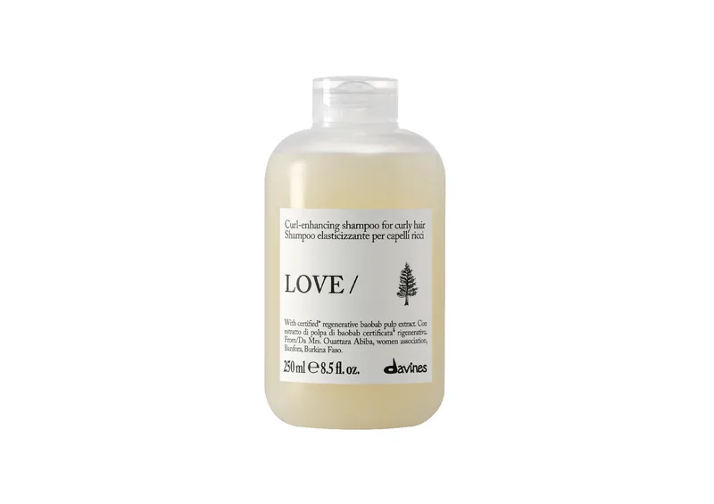 Шампунь для підсилення та контролю завитка DAVINES Love Curl Shampoo NEW 250 мл