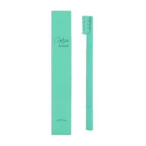 Зубна щітка середньої жорсткості Whisper Mint Medium Toothbrush