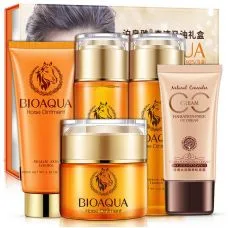 Подарунковий набір з кінським жиром BIOAQUA Horse Ointment