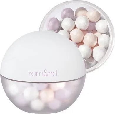 rom&nd Sheer Powder Pearls – сяюча пудра для обличчя 01 Gleamy Veil