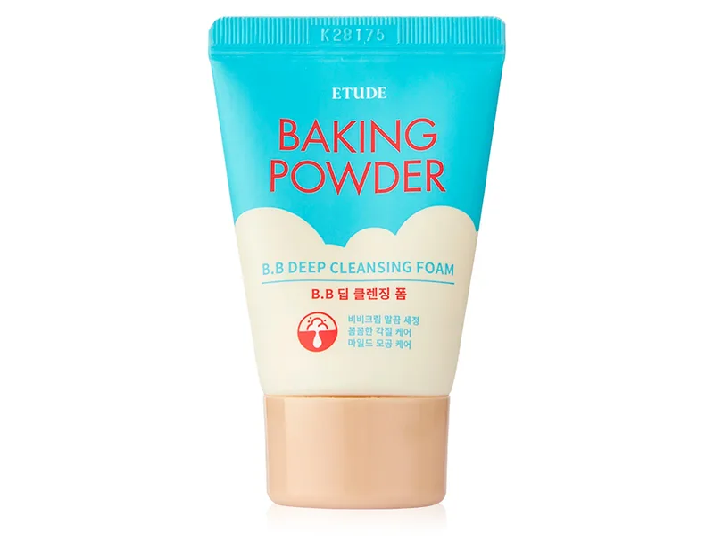 Пінка для глибокого очищення шкіри обличчя Etude Baking Powder B.B Deep Cleansing Foam