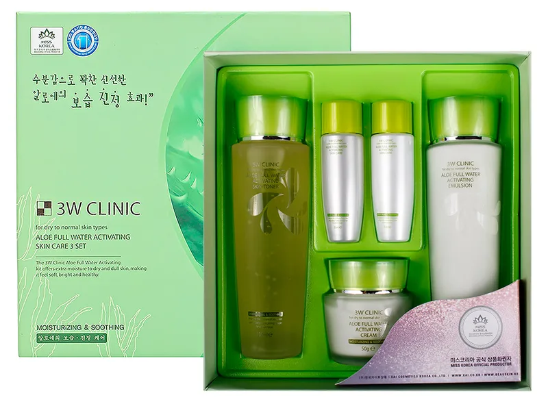 Зволожуючий набір для догляду за обличчям із екстрактом алое 3W Clinic Aloe Full Water Activating Skin 3 Kit Set