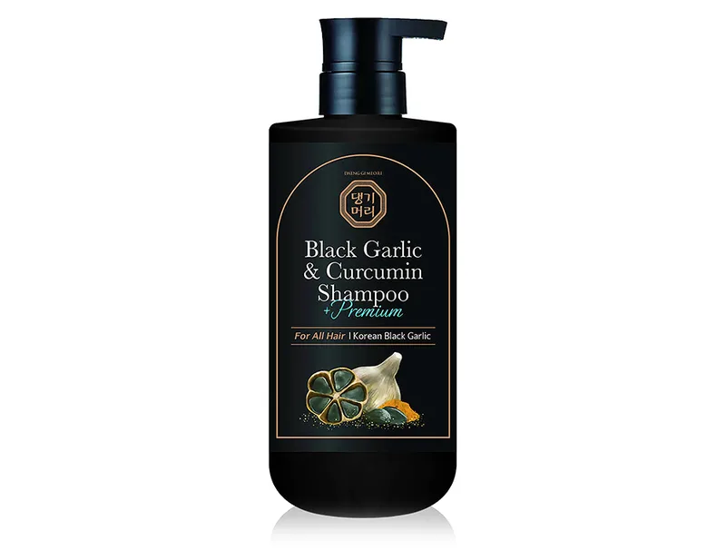 Відновлюючий шампунь для волосся з чорним часником Daeng Gi Meo Ri Black Garlic & Curcumin Shampoo, 500мл