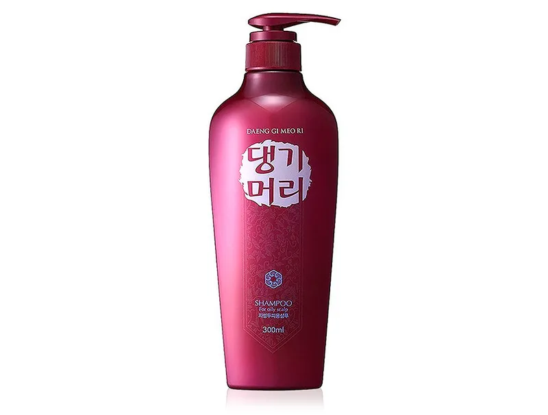 Відновлюючий шампунь для жирного волосся Daeng Gi Meo Ri Shampoo For Oily Scalp