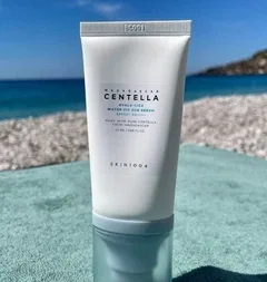 Сонцезахисна сироватка SKIN1004 Hyalu-Cica Water-Fit Sun Serum SPF50+ PA+++