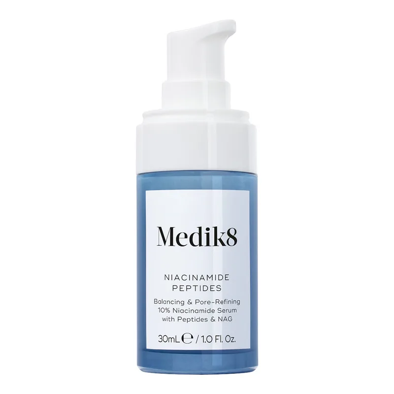 Medik8 Niacinamide Peptides — сироватка для обличчя, що зменшує недоліки шкіри, 30 мл