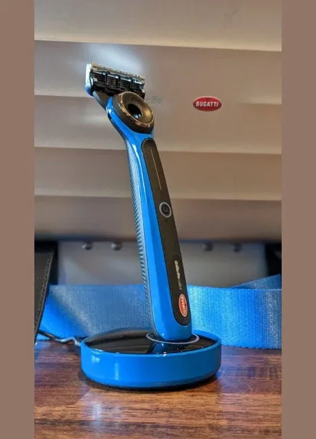 Подарунковий набір Bugatti heated razor (станок з підігрівом + кейс + машинка + ручка) Gillette (315516228)