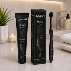 Набір Curasept Black Whitining Luxury (паста 75 мл + чорна щітка)