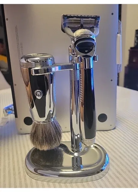 Набір для гоління Power (станок + помазок + підставка) The Art of Shaving (387647298)