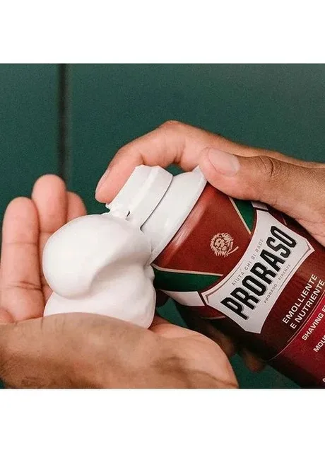 Піна для гоління Shaving Foam для чутливої шкіри густої бороди та освіжаючого ефекту Proraso