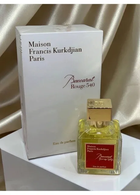 Унісекс парфум Maison Francis Kurkdjian Baccarat Rouge 540 (Мезон Франсіс Баккара Руж 540) 70 мл Квіткові Деревні Стійкі No Brand (400501182)