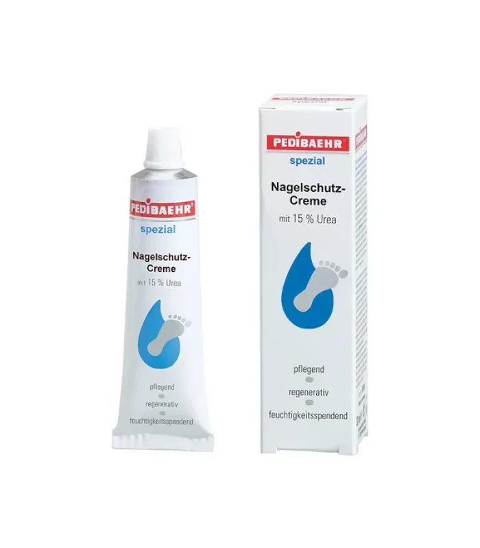 Nagelschutz-Creme Mit Clotrimazol 15% Urea — Крем для нігтів з 15% сечовини та клотримазолом
