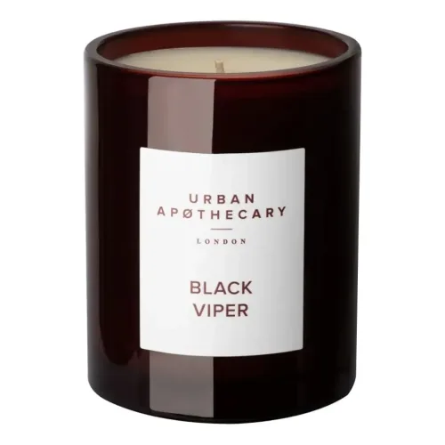 Ароматична свічка з ароматом шкіри, сандалу та димними нотами уда URBAN APOTHECARY Black Viper — вага 300 г