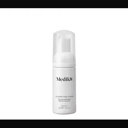 Маленька очищаюча пінка з AHA і BHA для проблемної шкіри - Medik8 Clarifying Foam mini