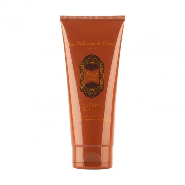 Зволожуюче Молочко для Тіла Султан Де Саба Аюрведа Збагачений Теплим Ароматом Амбри, Солодкої Ванілі та Заспокійливим Пачулі — La Sultane De Saba Voyage Sur la Route des Epices Lait Corporel Body Lotion Ayurvedic Amber Vanilla Patchouli 200 ml