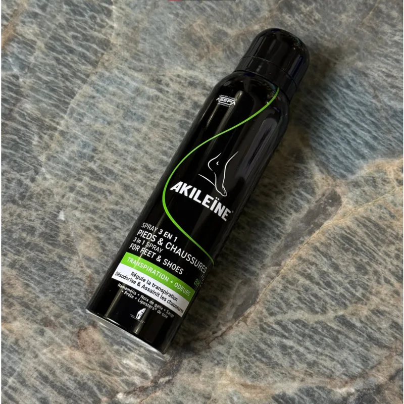Akileine Spray 3 in 1 for feet and shoes Чорний спрей для взуття та ніг 150 мл