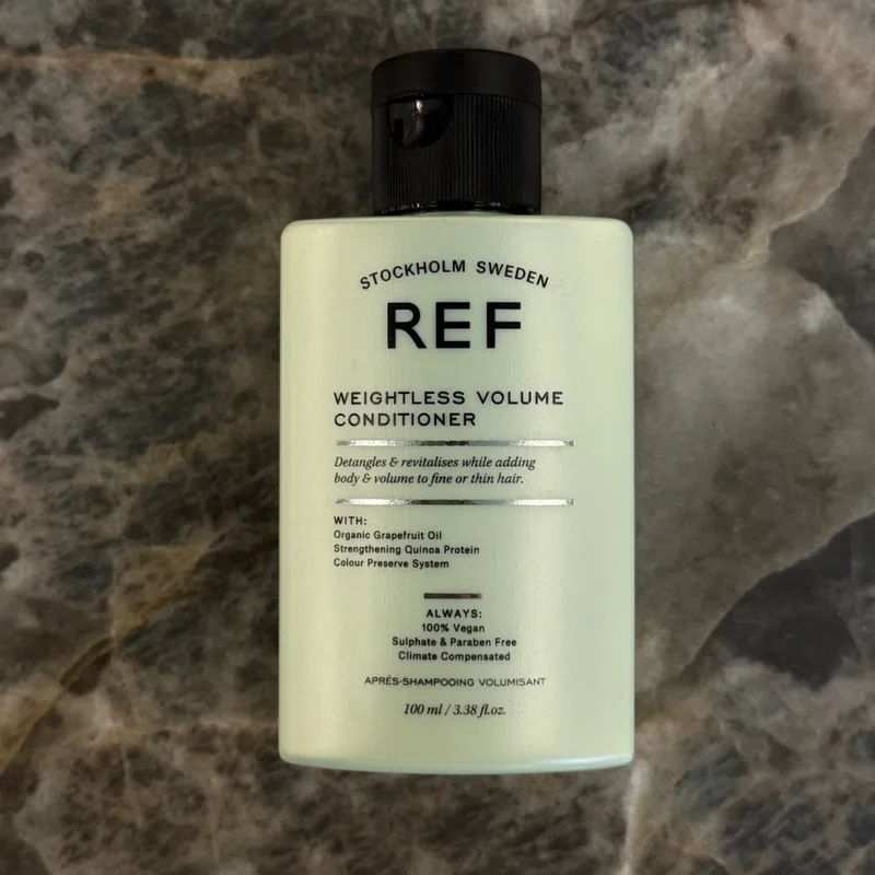 REF Weightless Volume Conditioner