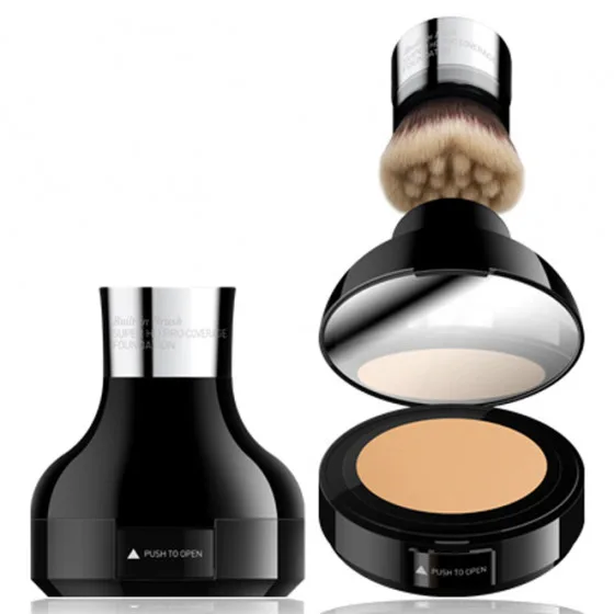 Cailyn Built in Brush Super HD Pro Coverage Foundation - Тональна основа з HD покриттям і пензлем