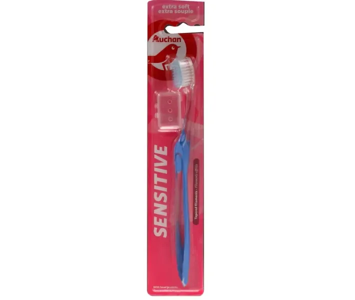 Зубная щетка Auchan Sensetive Extra Soft, с колпачком