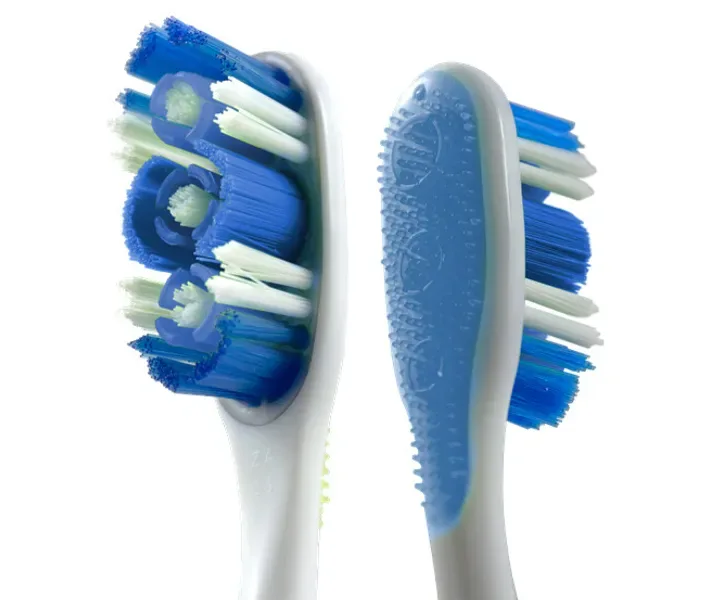 Зубна щітка багатофункціональна Colgate 360 ​​Суперчистота всієї ротової порожнини, середньої жорсткості, 1+1 шт.