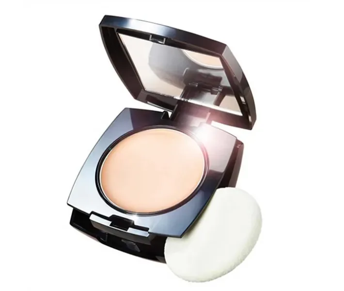 Компактна крем-пудра для обличчя з пушком відтінок - NATURAL BEIGE True AVON натурали беж