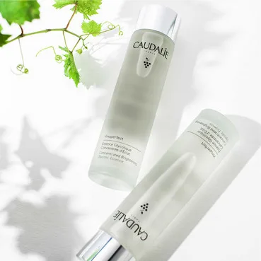 Есенція-концентрат для сяйва шкіри Caudalie Vinoperfect Concentrated Brightening Glycolic Essence