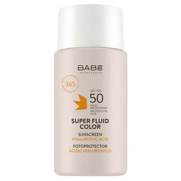 Сонцезахисний супер флюїд ВВ з тонуючим ефектом SPF 50 для всіх типів шкіри Babe Laboratorios Super Fluid Color SPF 50