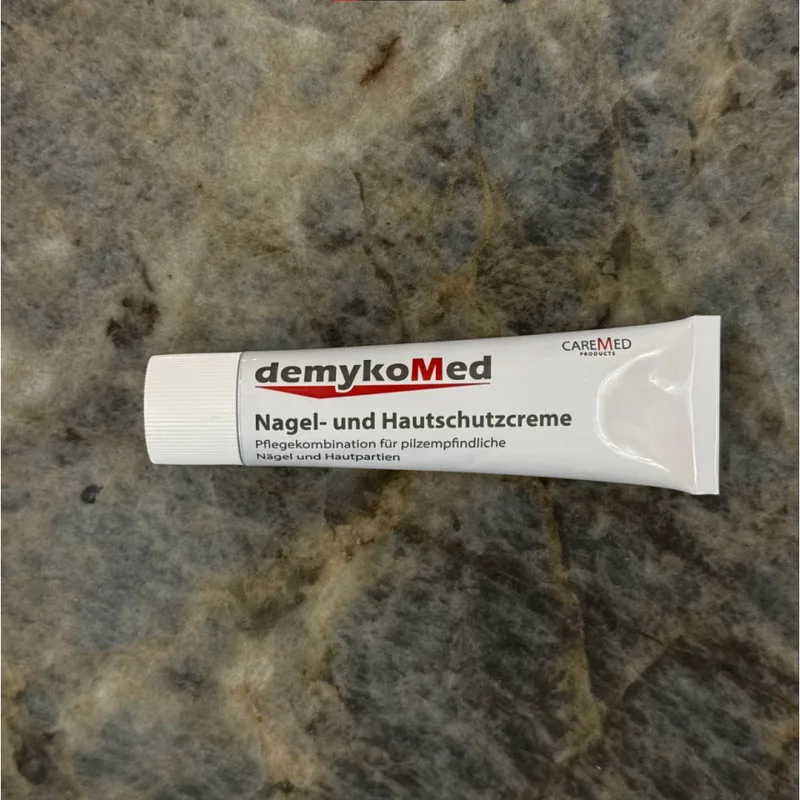 CareMed DemycoMed Nagel und Hautschutzcreme Крем для захисту нігтів і шкіри 20 мл