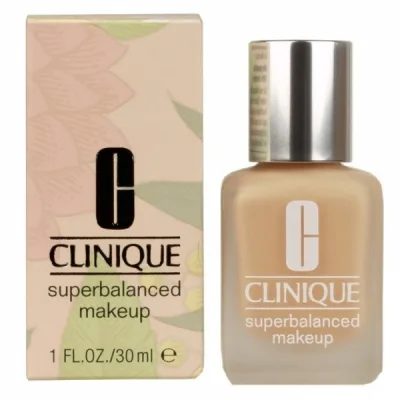 Clinique Superbalanced Makeup