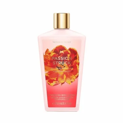 Victoria`s Secret Passion Struck