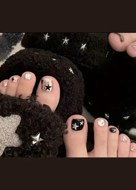 Накладні нігті для ніг в комплекті з двостороннім скотчем - Silver Star Nails (298285517)