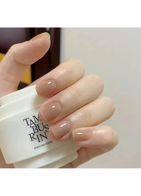 Накладні нігті з клеєм Bananahall CF039 Бежевий 24 шт (A9669) No Brand (389077870)
