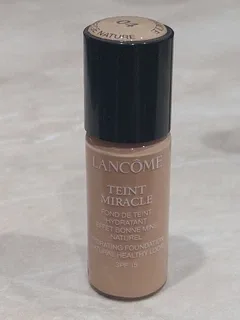 Тональна основа для обличчя Lancome Teint Miracle SPF 15 тон 04 Beige nature. Об'єм 10 мл.